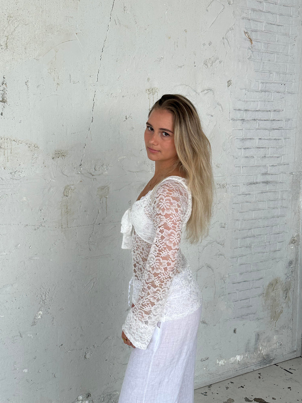 Maddy bluse i blonde - Hvid