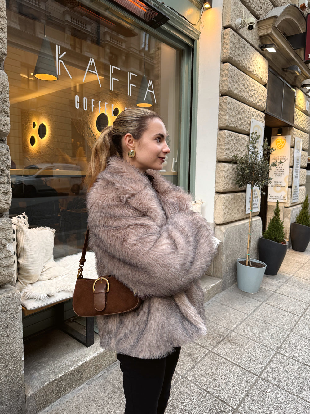Tilla pelsjakke - Beige