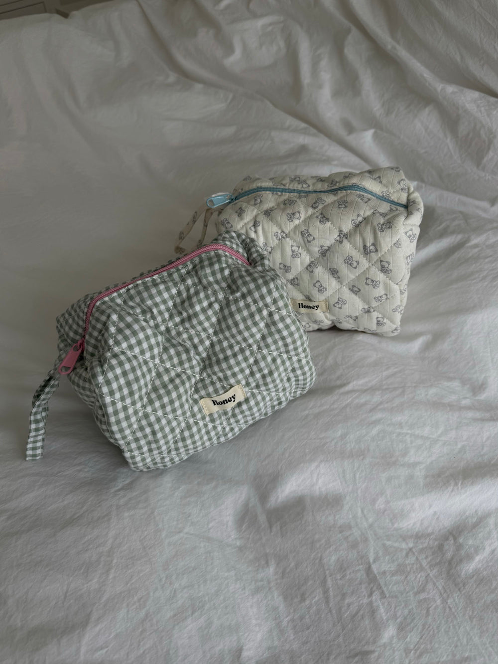 Honey lille toilettaske - Off white med bamser