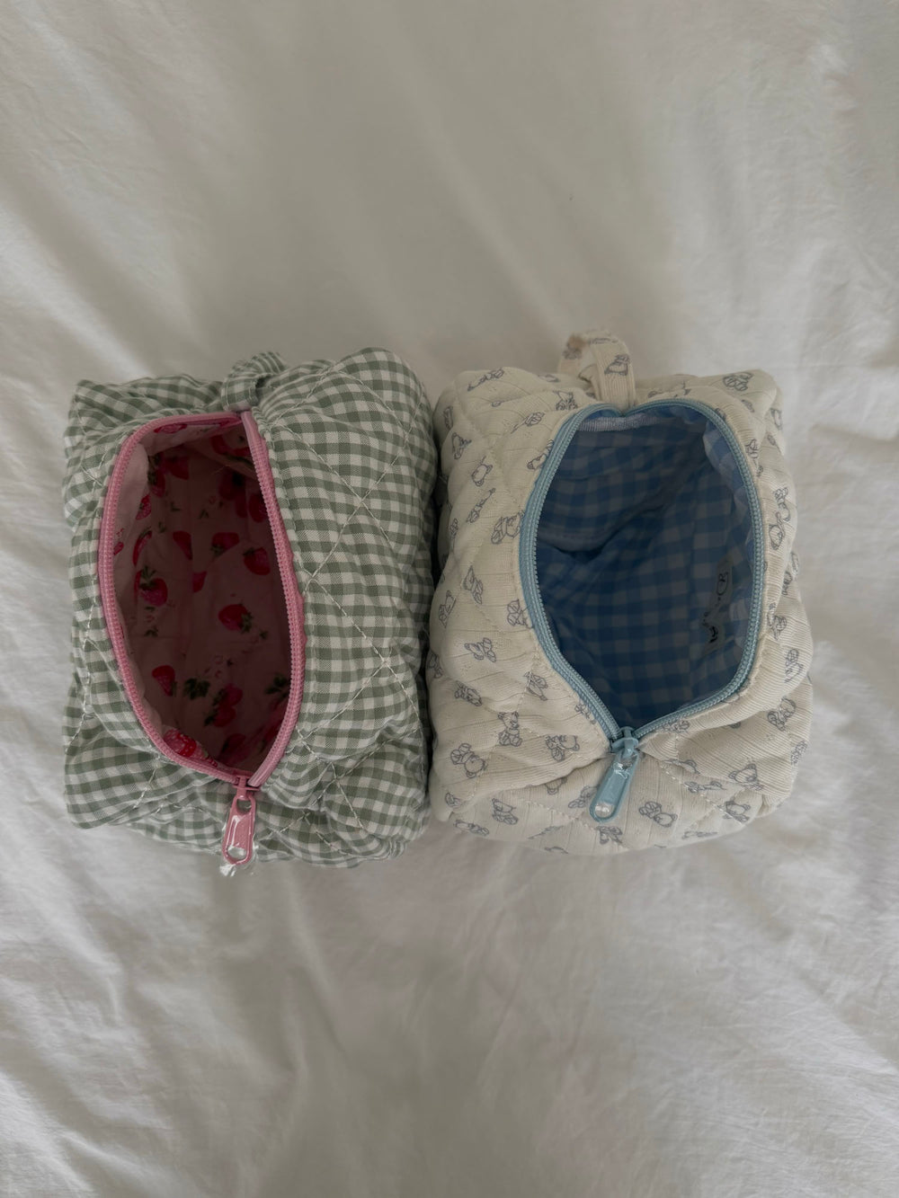 Honey lille toilettaske - Off white med bamser