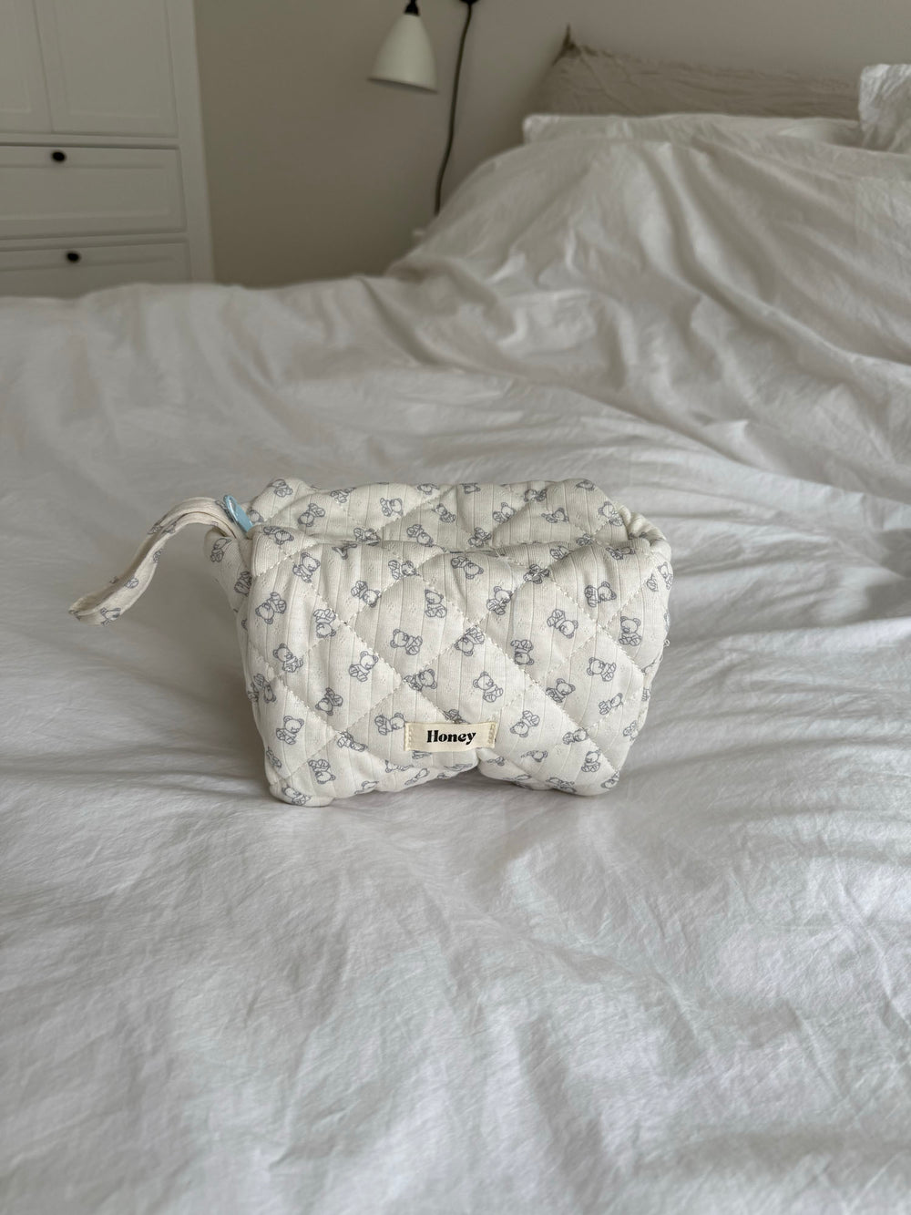 Honey lille toilettaske - Off white med bamser