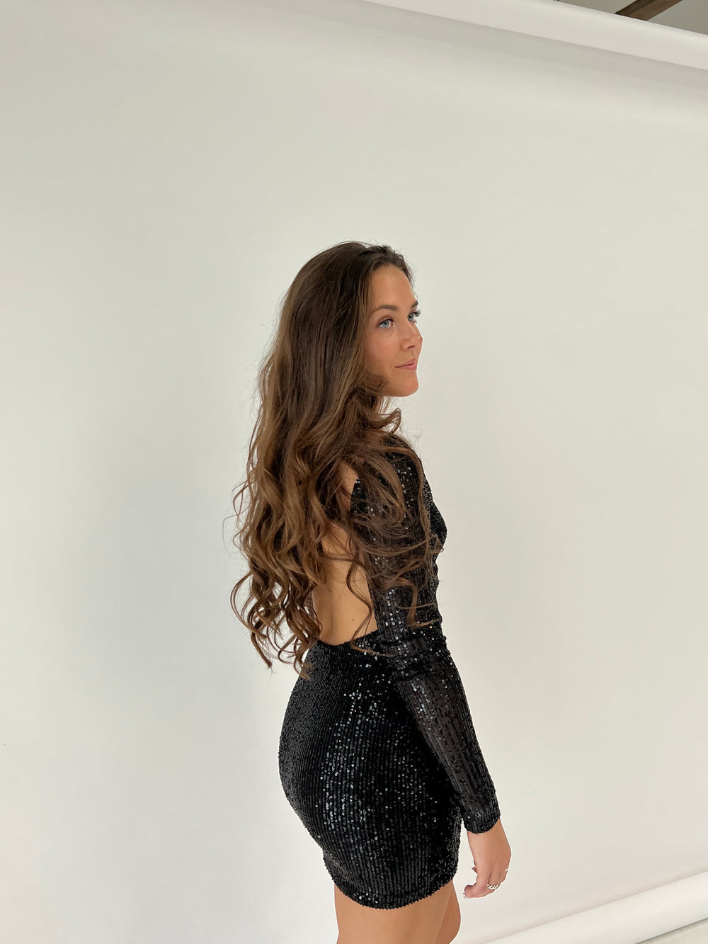 Calinda palliet kjole - Sort