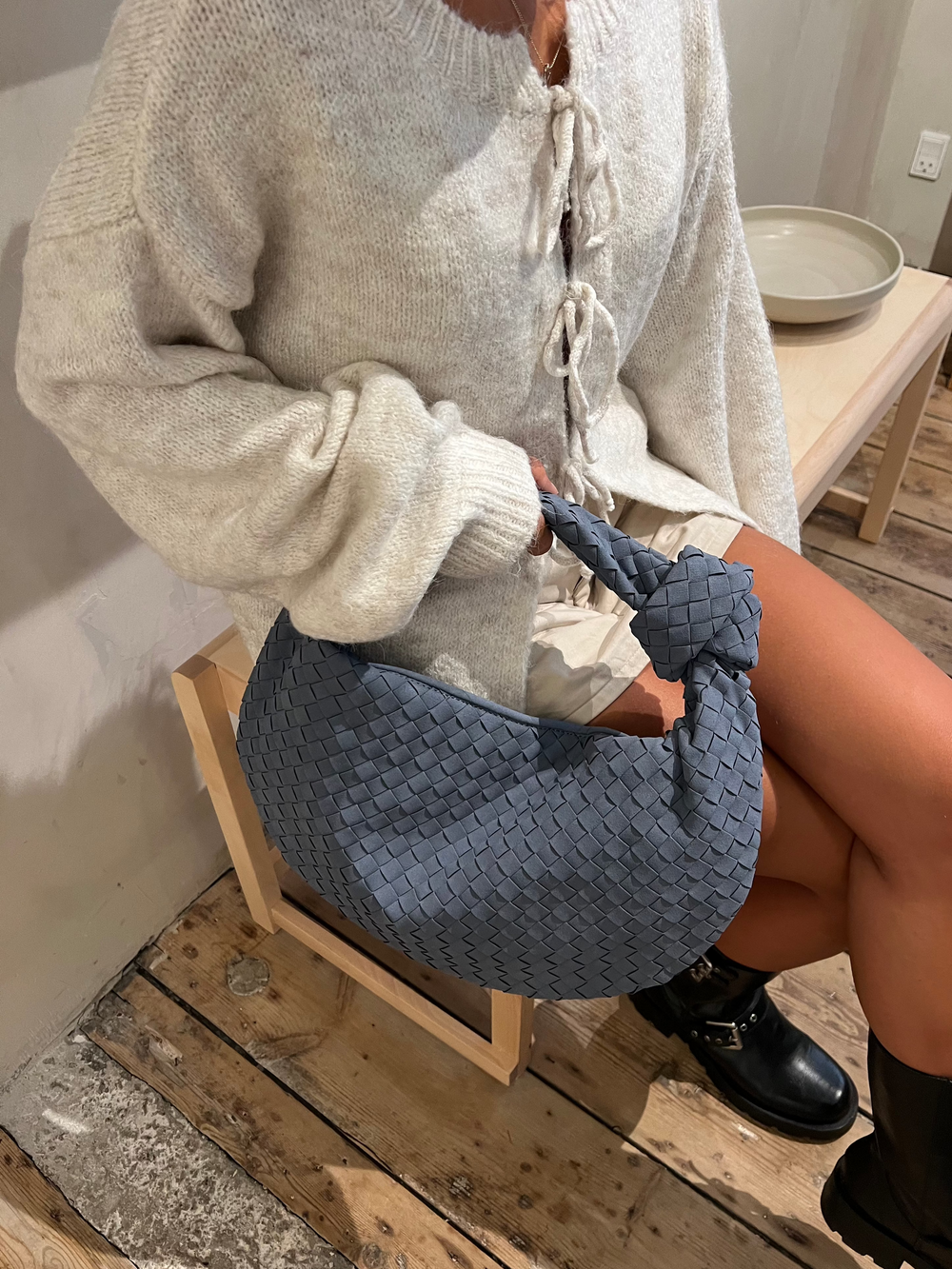 Florence taske i ruskind - Støvet blå