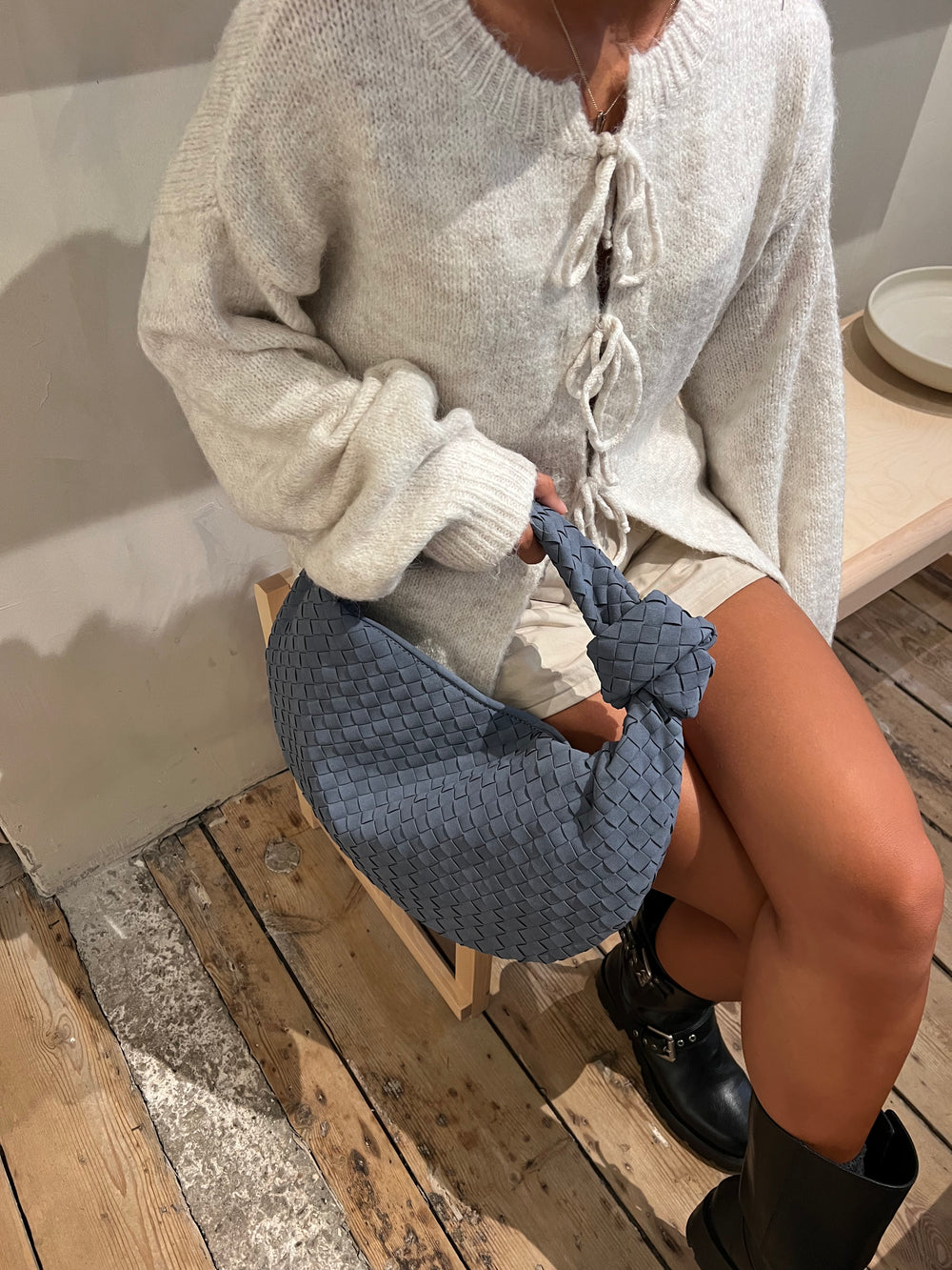 Florence taske i ruskind - Støvet blå