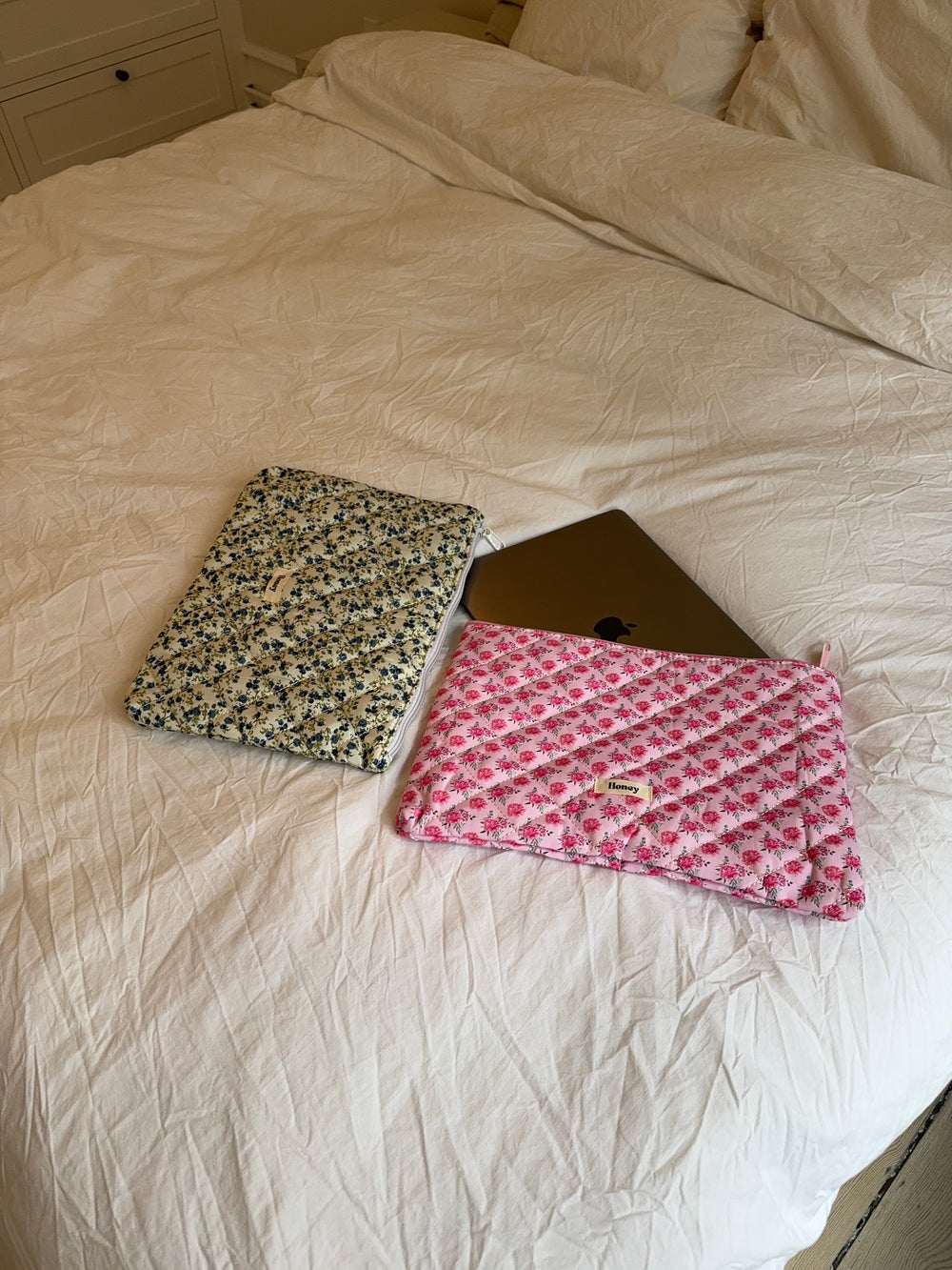 Honey computer sleeve - Lyserød med lyserøde roser