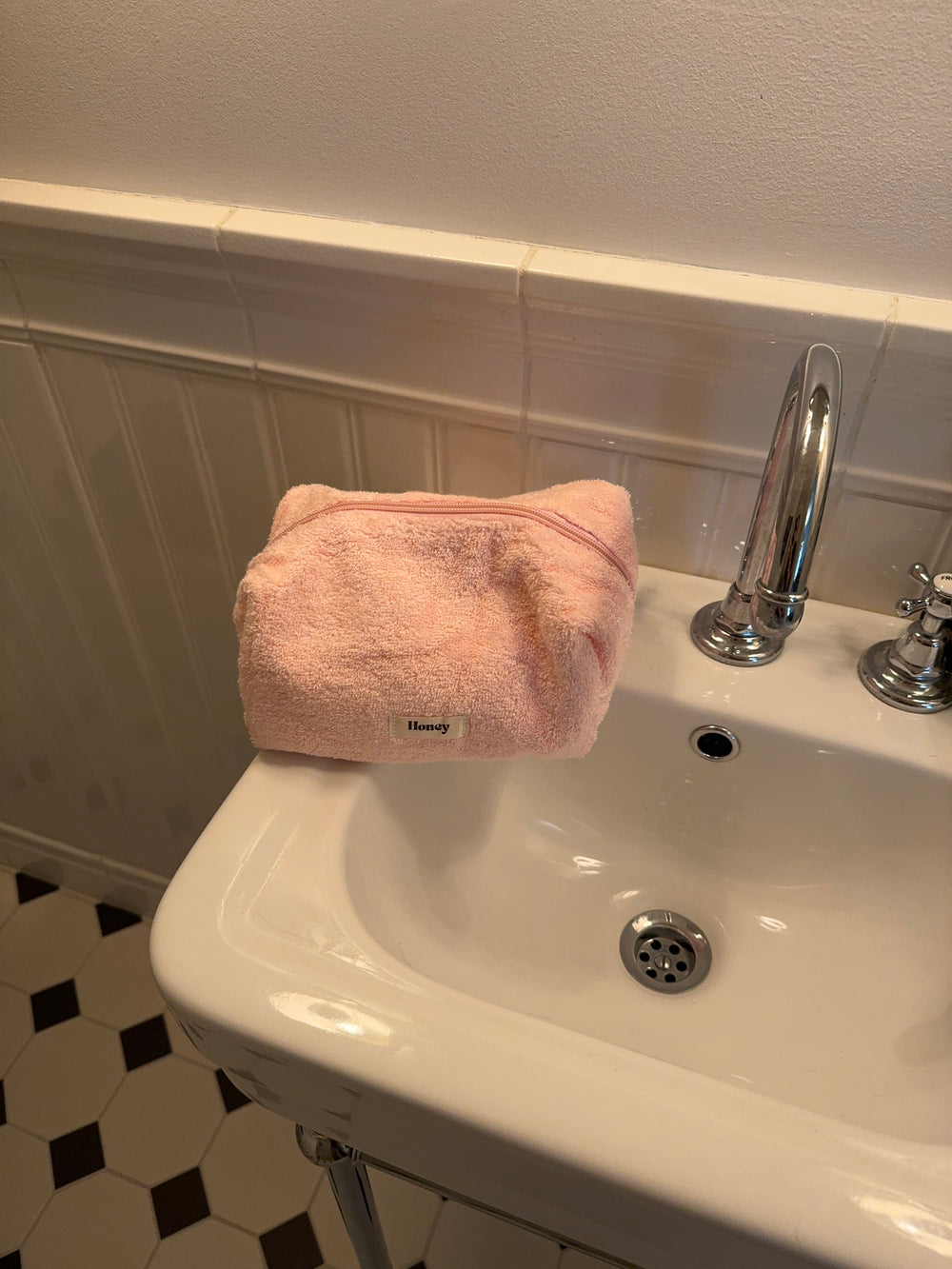 Honey stor toilettaske - Lyserød fluffy