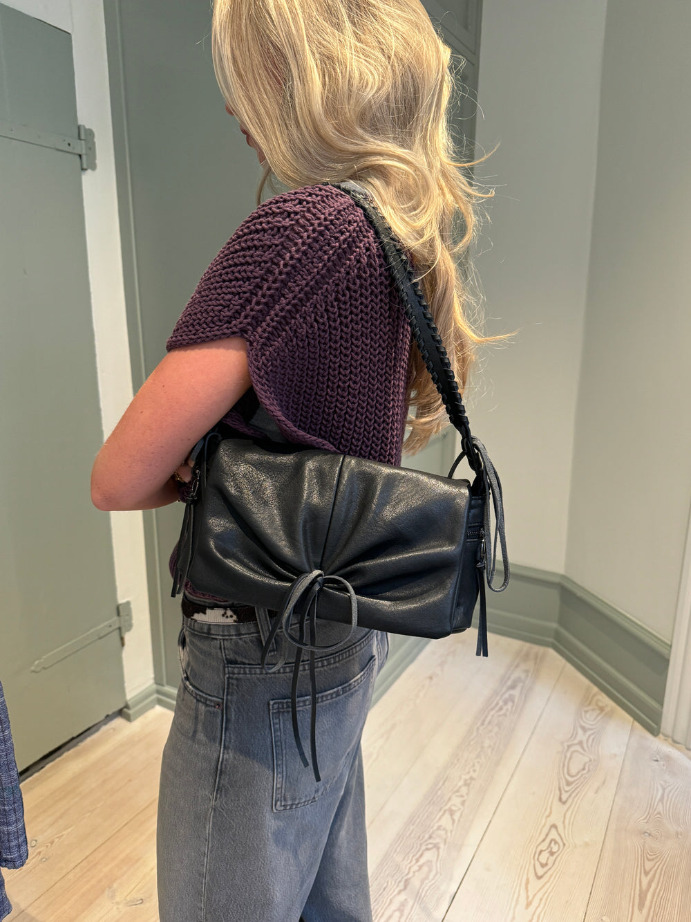 Out and about taske - Sort