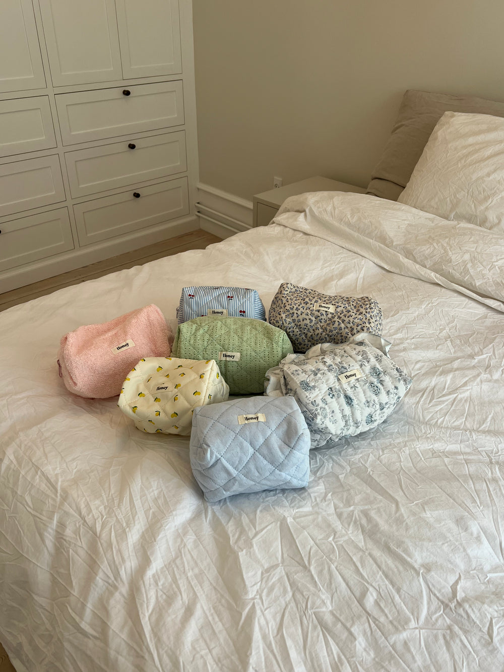 Honey stor toilettaske - Lyserød fluffy