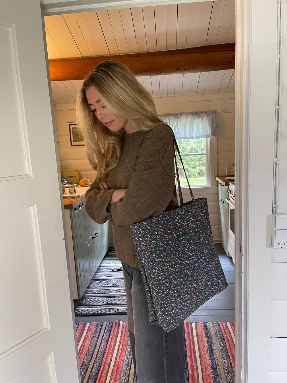 Rhodes net med blomster - navy/grøn