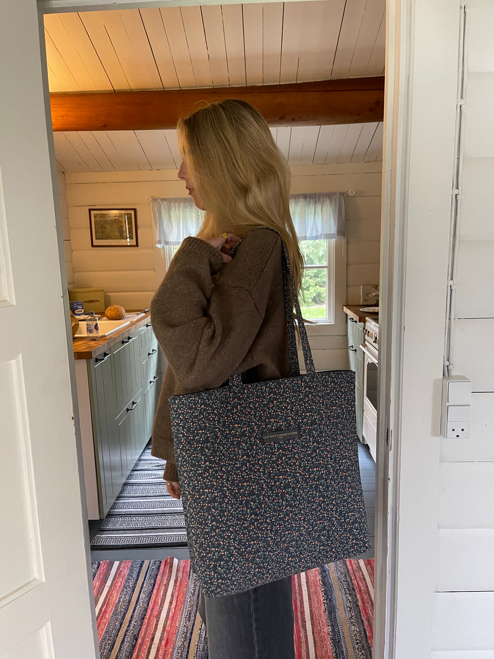 Rhodes net med blomster - navy/grøn