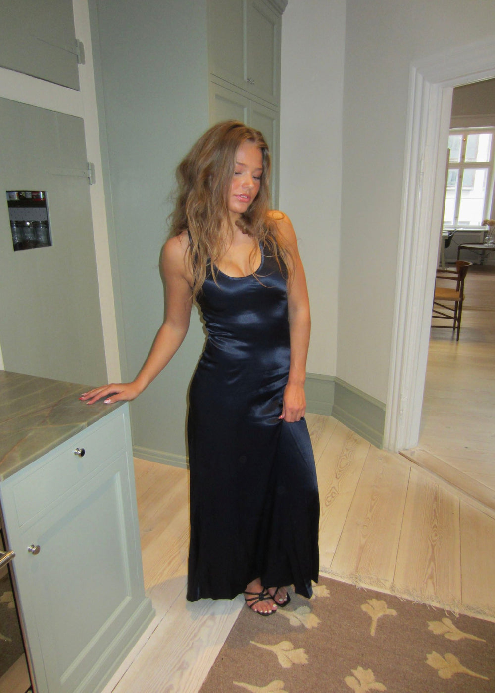 Jeanne satin kjole - Navy
