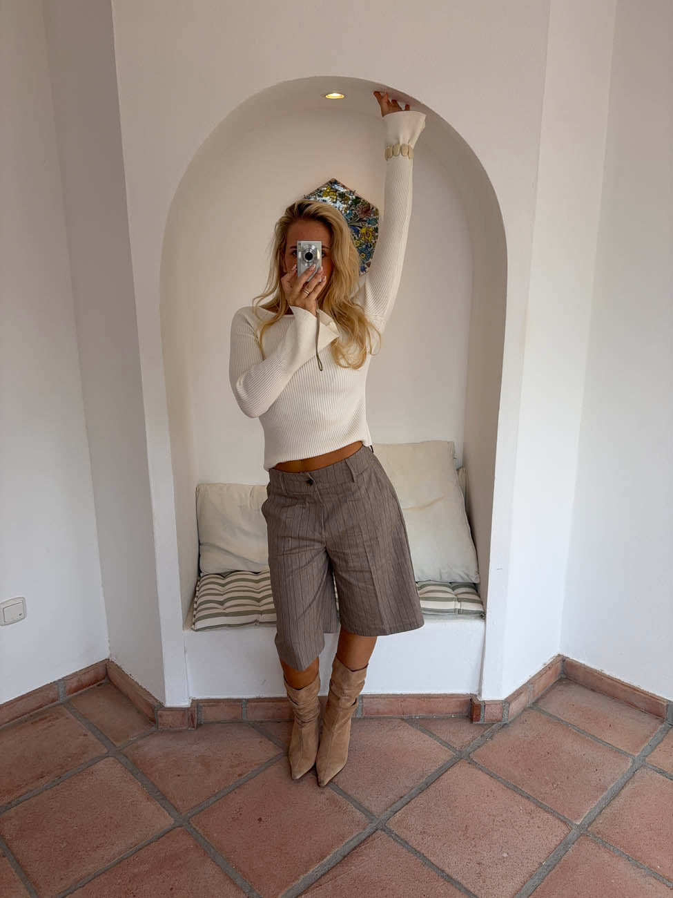 Pilena bluse med knapper - Hvid