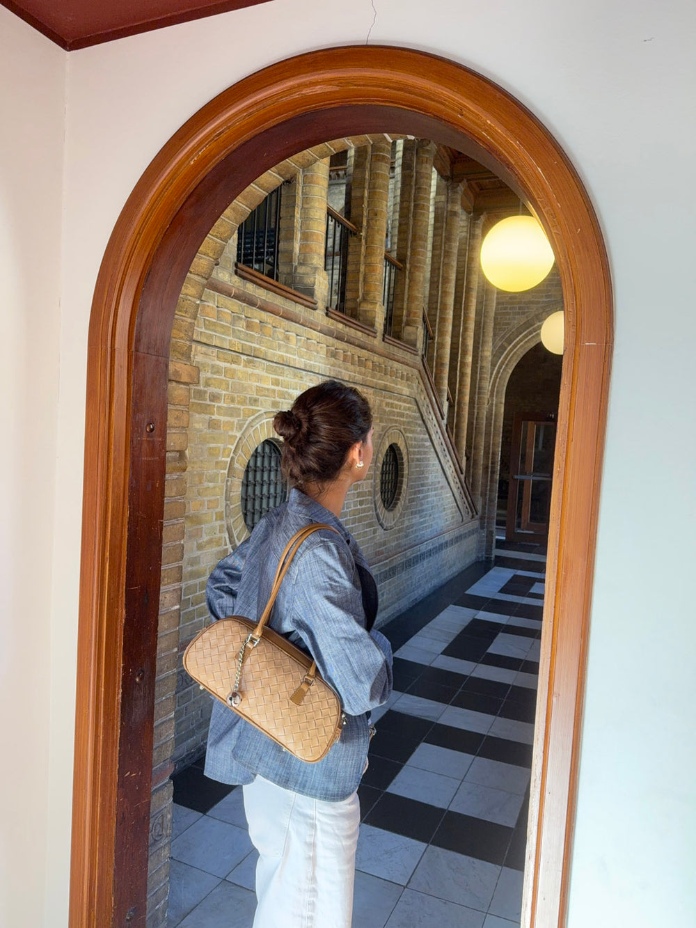 Noella håndtaske med mønster - Beige