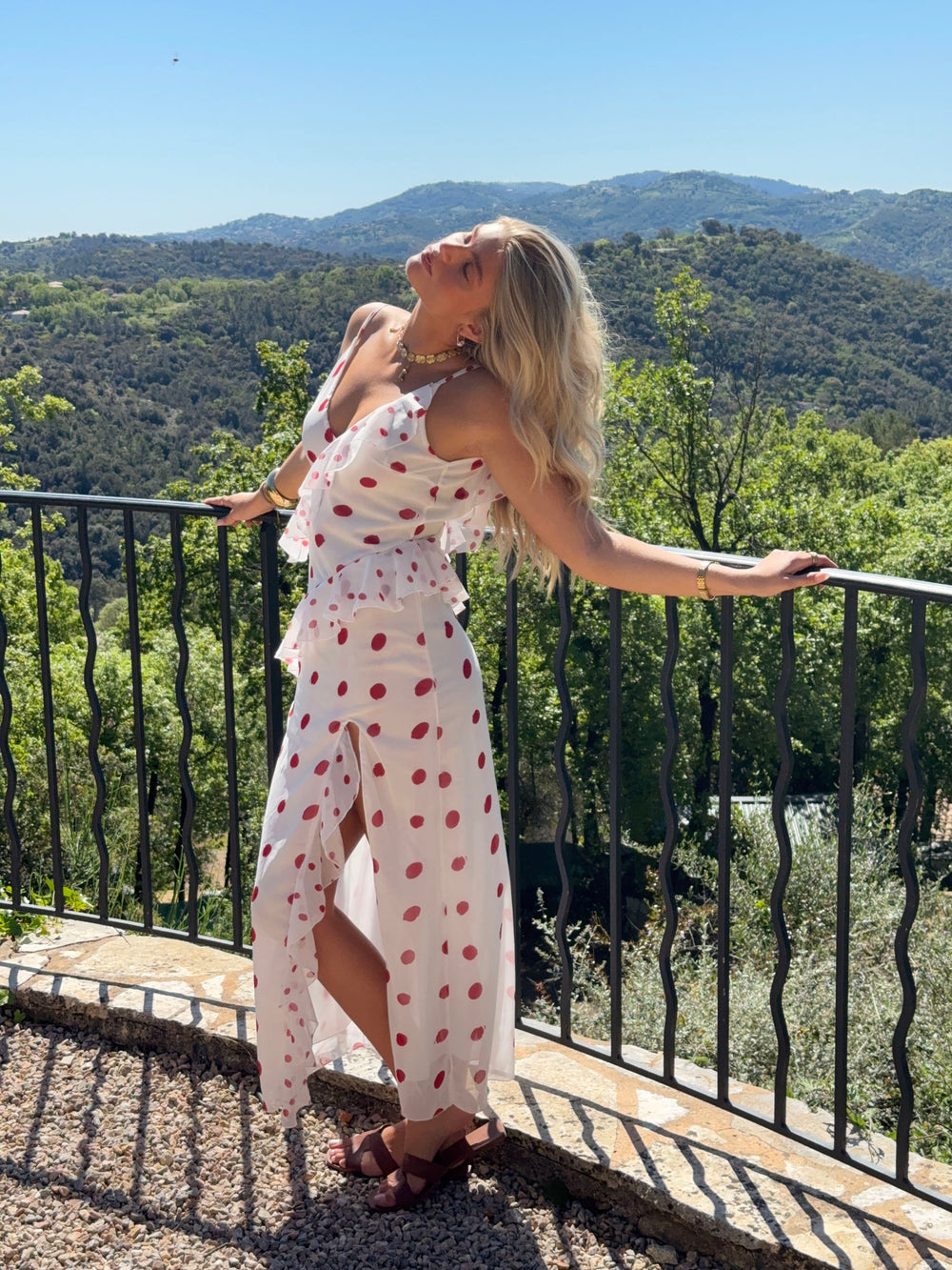 Lolana kjole med polkaprikker - Hvid/rød