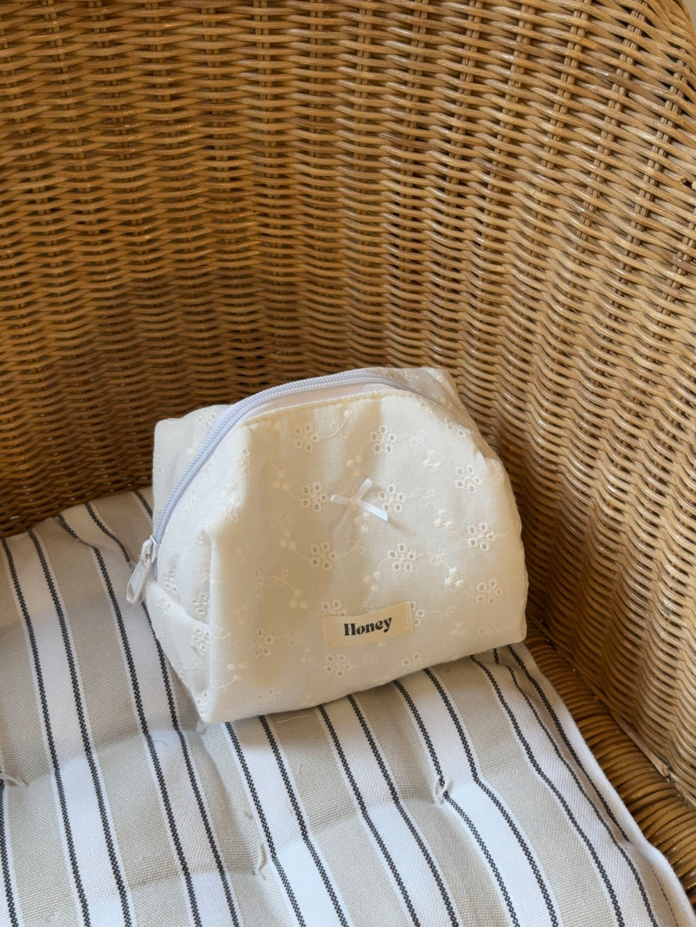 Honey lille toilettaske med broderi - Hvid
