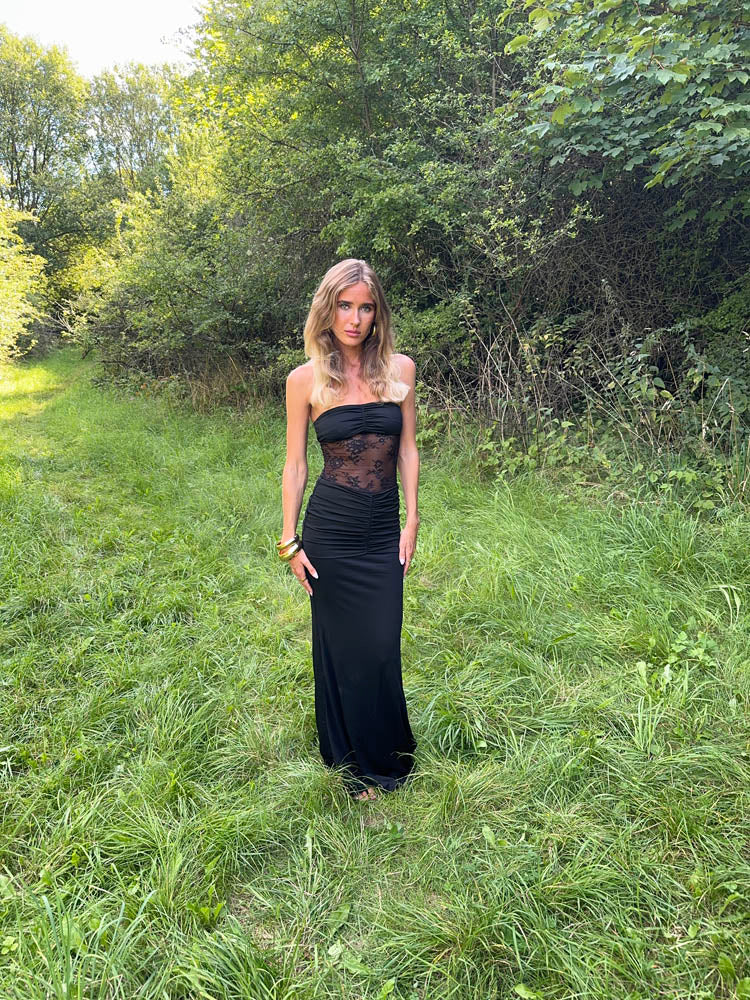 Saxo maxi kjole med blonder - Sort