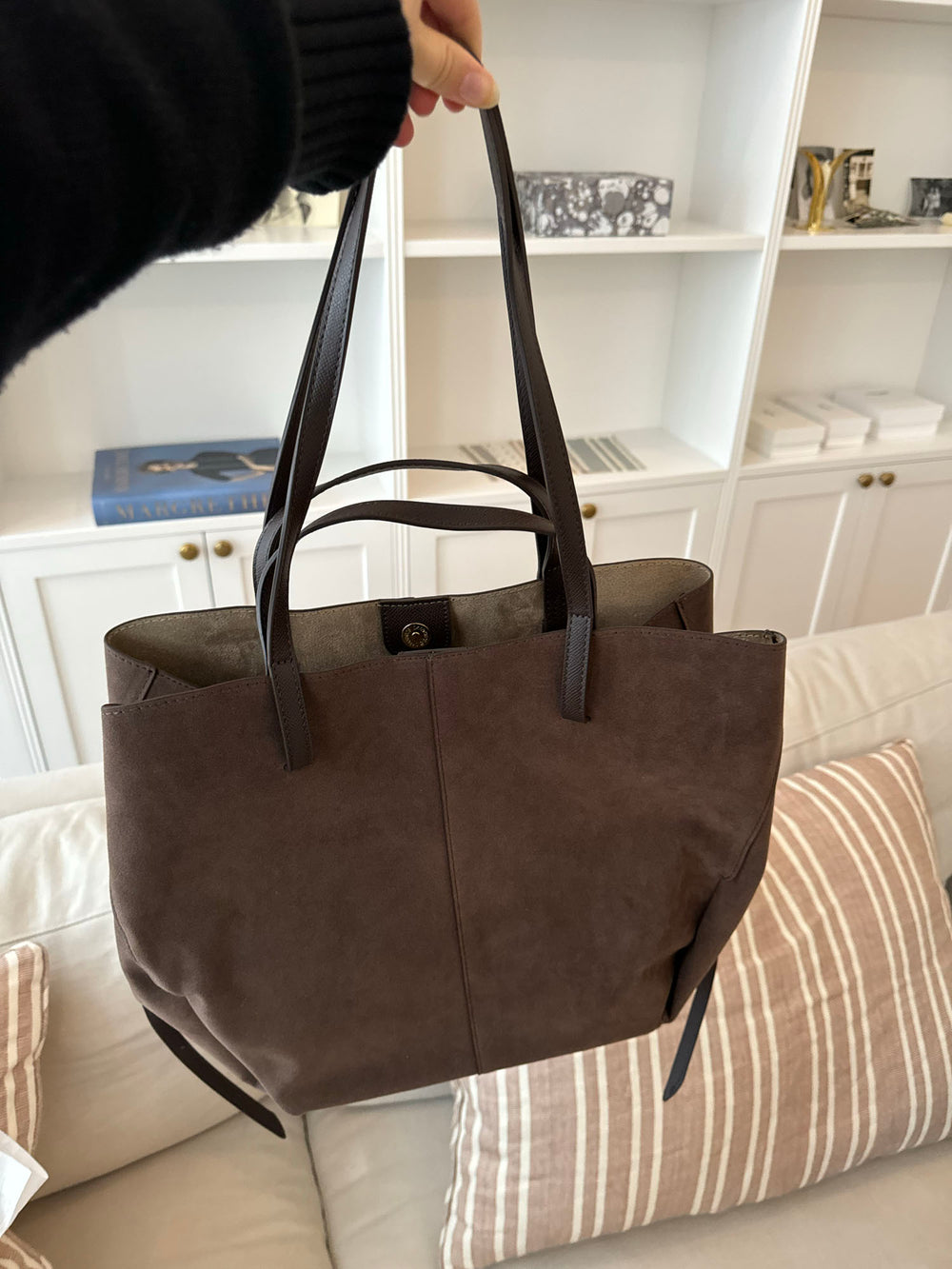 Bergen skuldertaske i ruskind - Brun