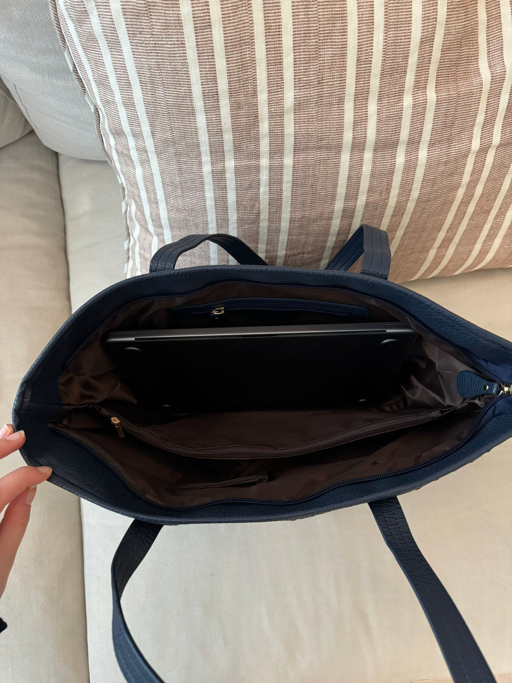 Macau skuldertaske i flet - Navy