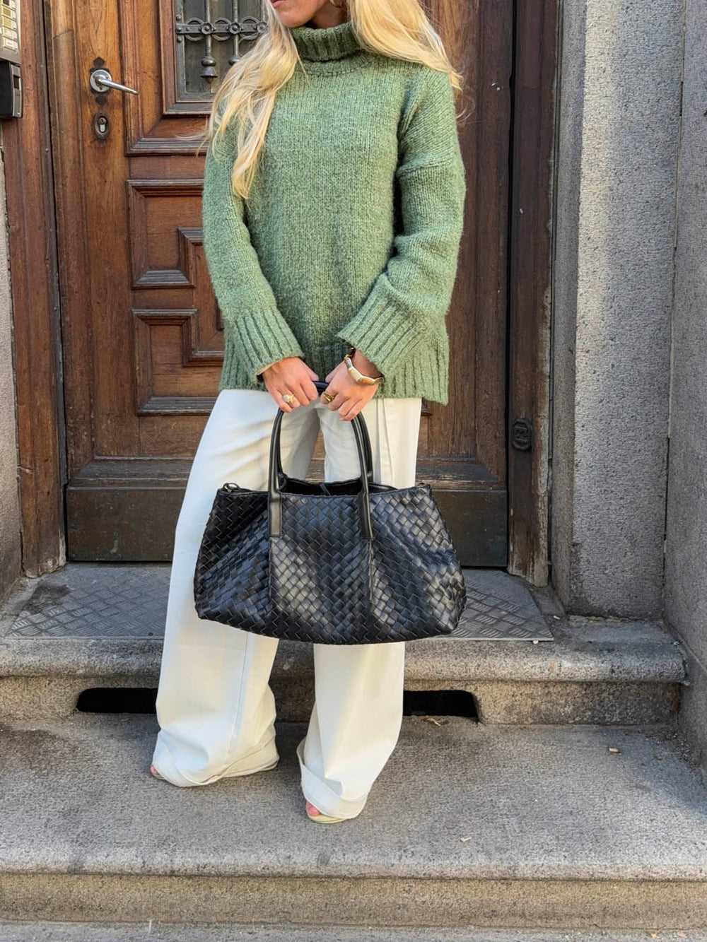 Milu skuldertaske i flet - Sort