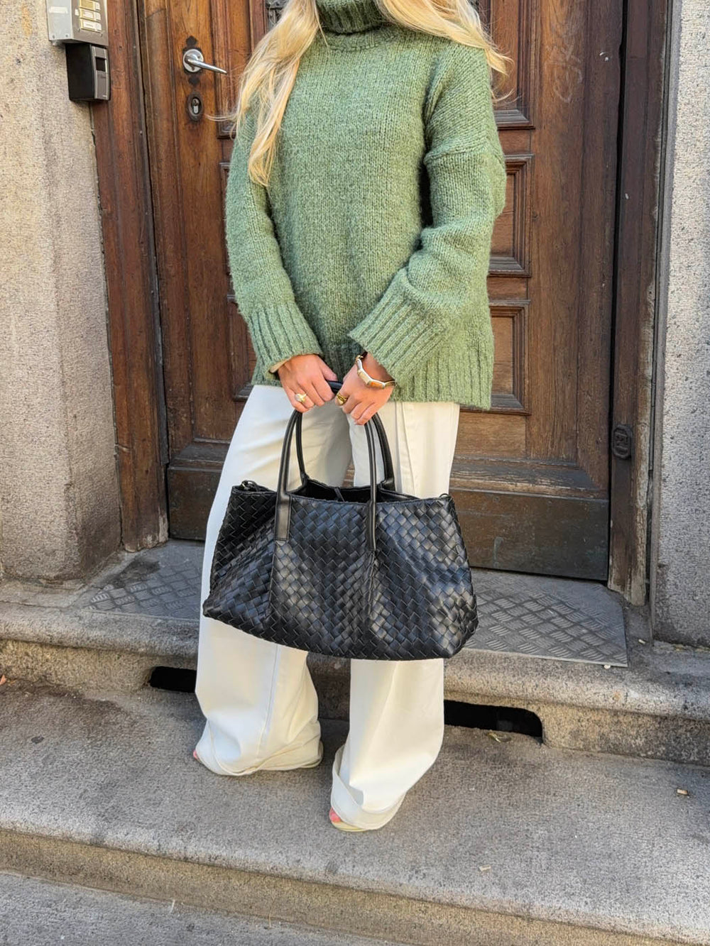 Milu skuldertaske i flet - Sort