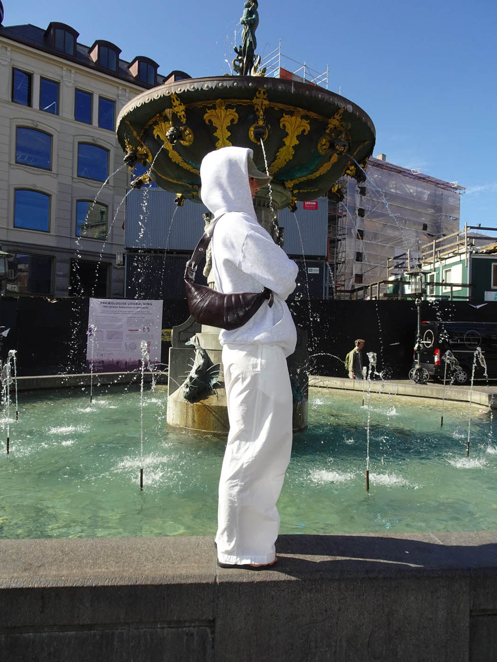 Lara skuldertaske i læder - Brun