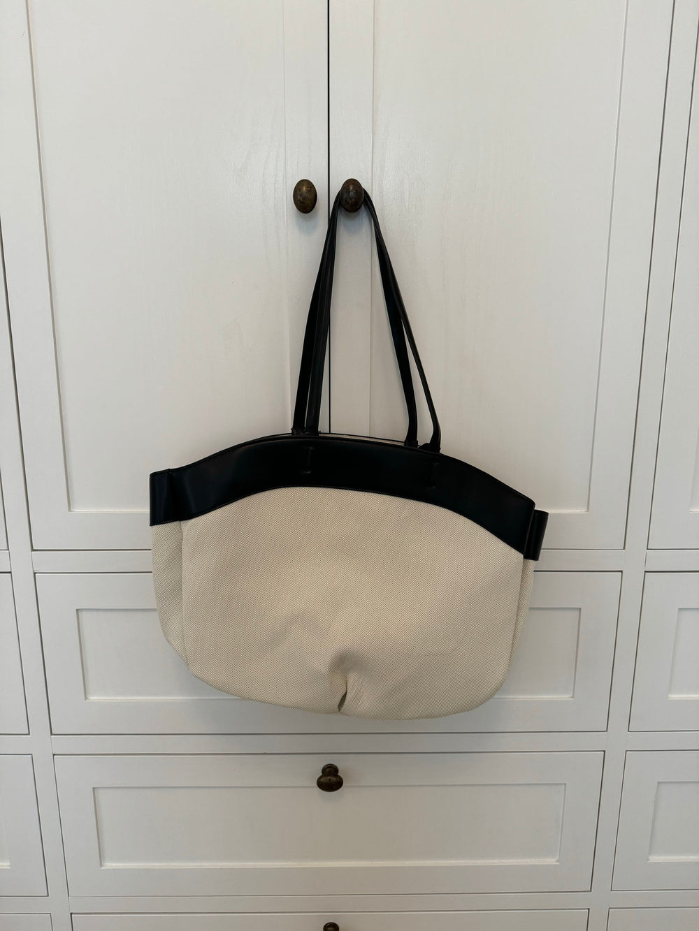 Dehli skuldertaske - Off white/sort