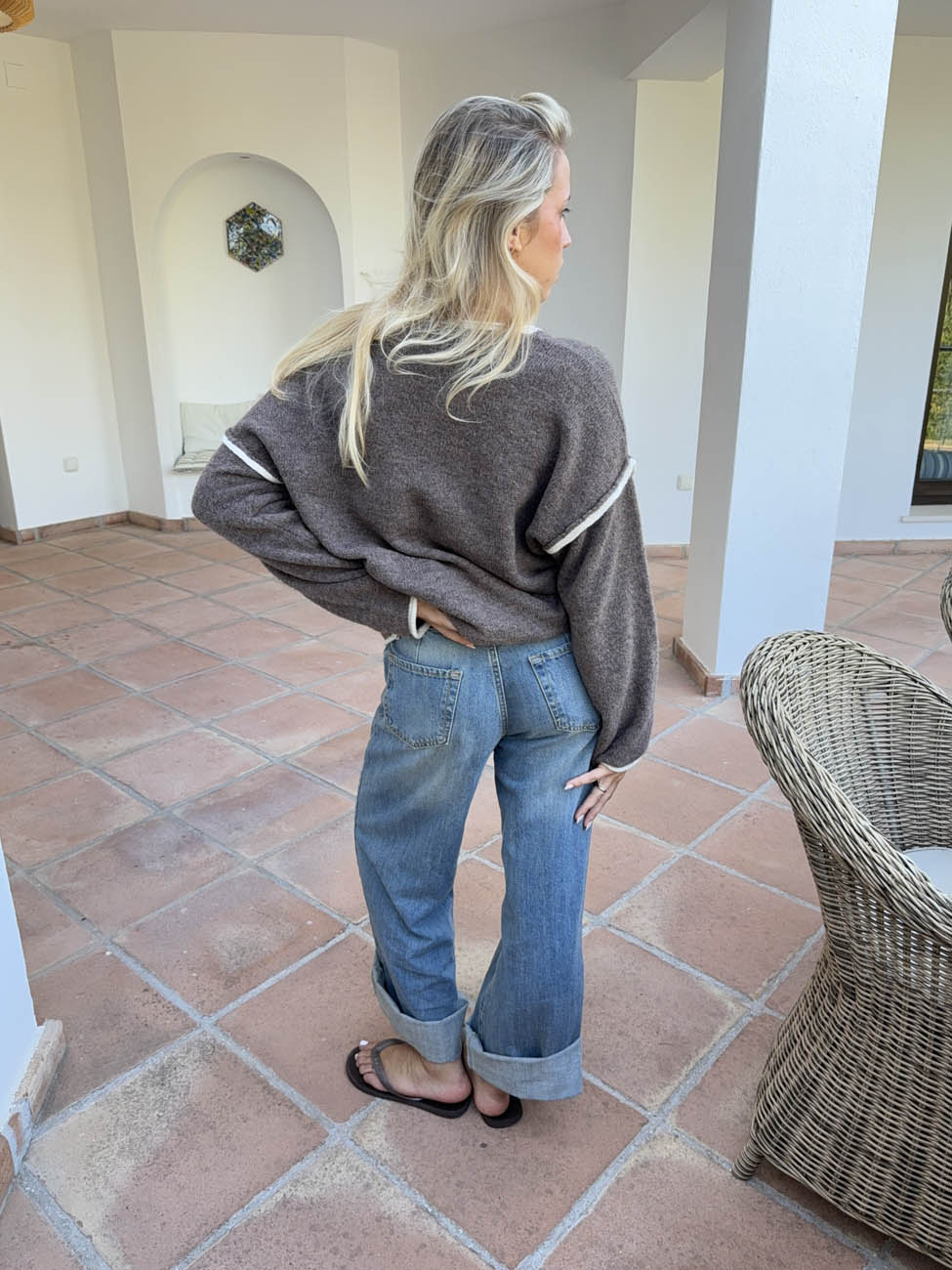 Helina strik med detaljer - Brun/hvid