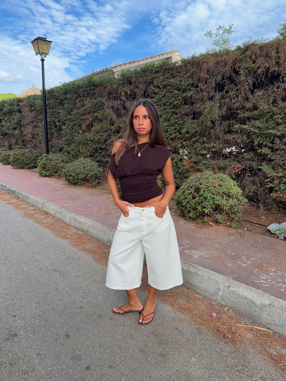 Islabella figursyet top - Brun