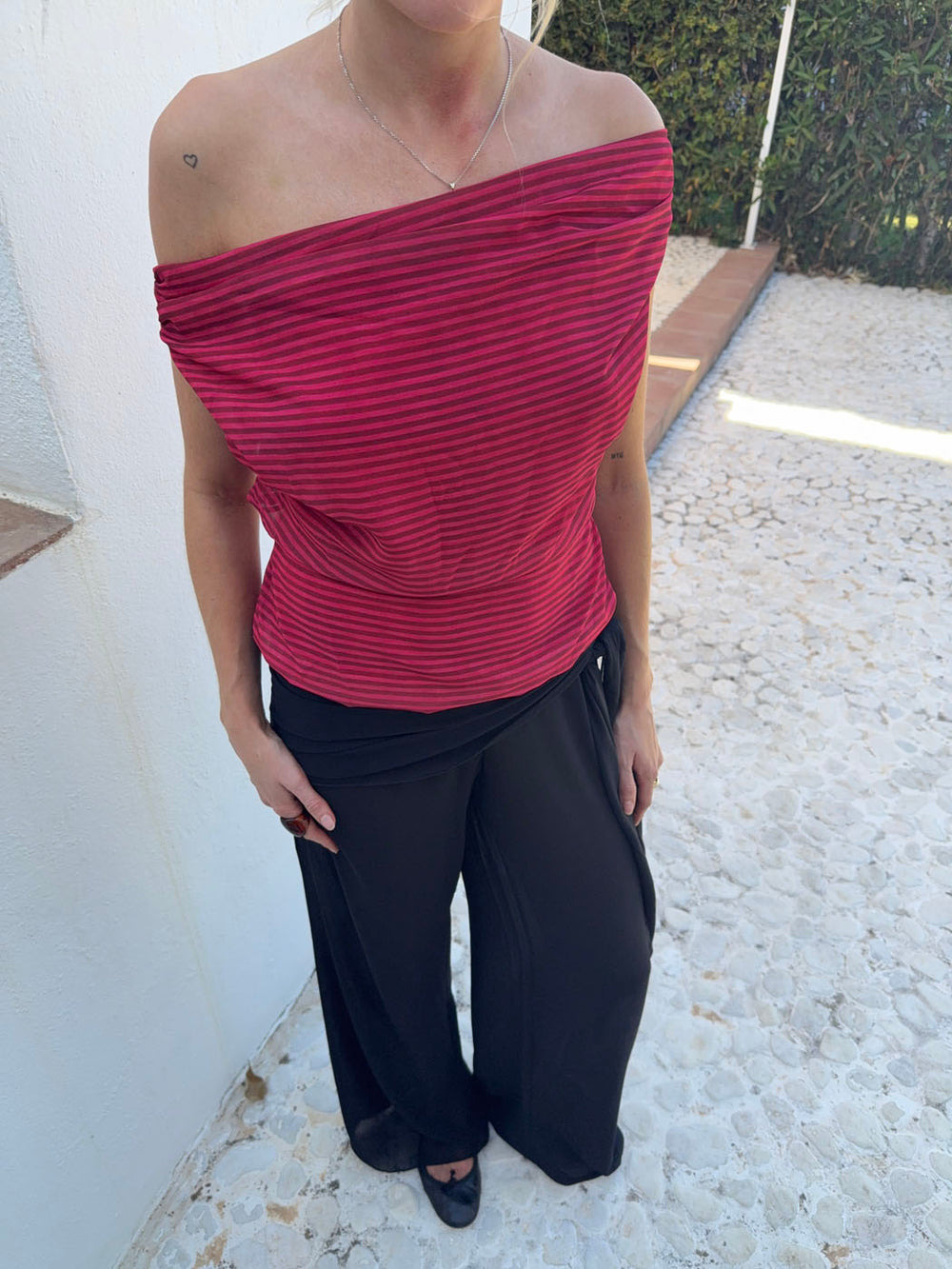 Lily top med striber - rød/bordeaux