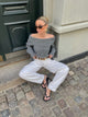 Elinor off shoulder strik - Grå