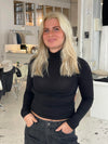 Margaret turtlenck bluse med åben ryg - Sort