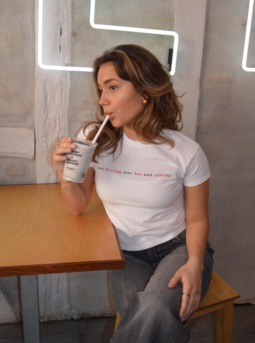 "Just hot and talking" baby tee - hvid