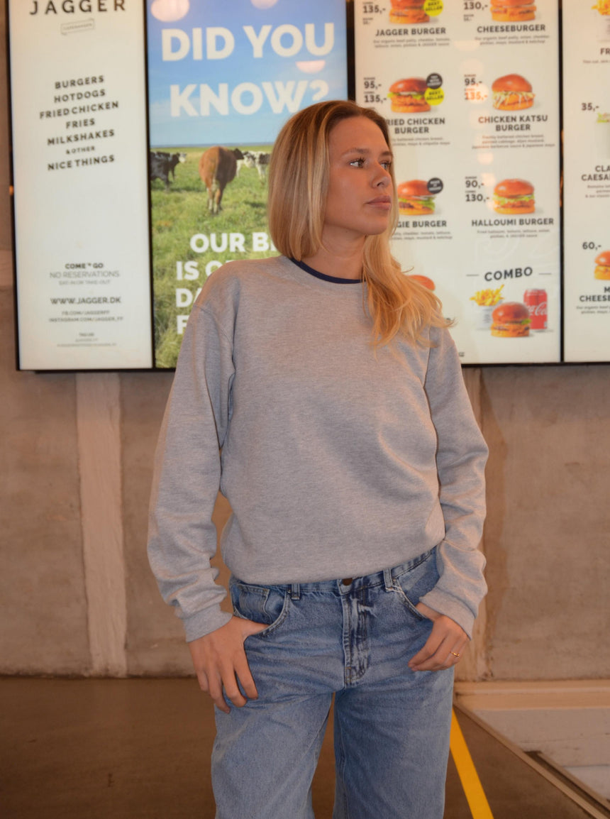 "Self love club" sweatshirt - grå