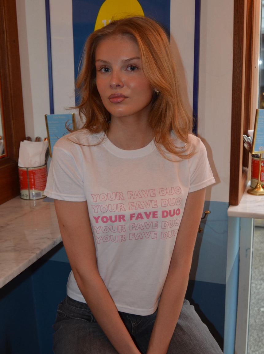 "Your fave duo" baby tee - hvid