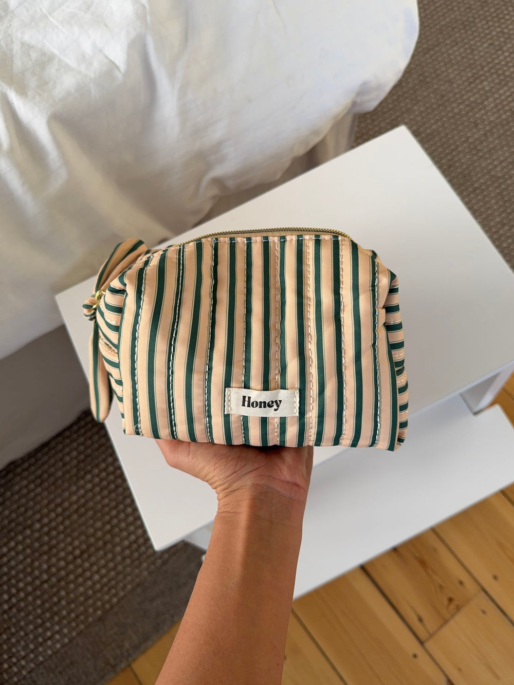 Honey lille toilettaske med striber - Beige/grøn