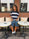 Sannie stribet t-shirt i let strik- Navy/hvid