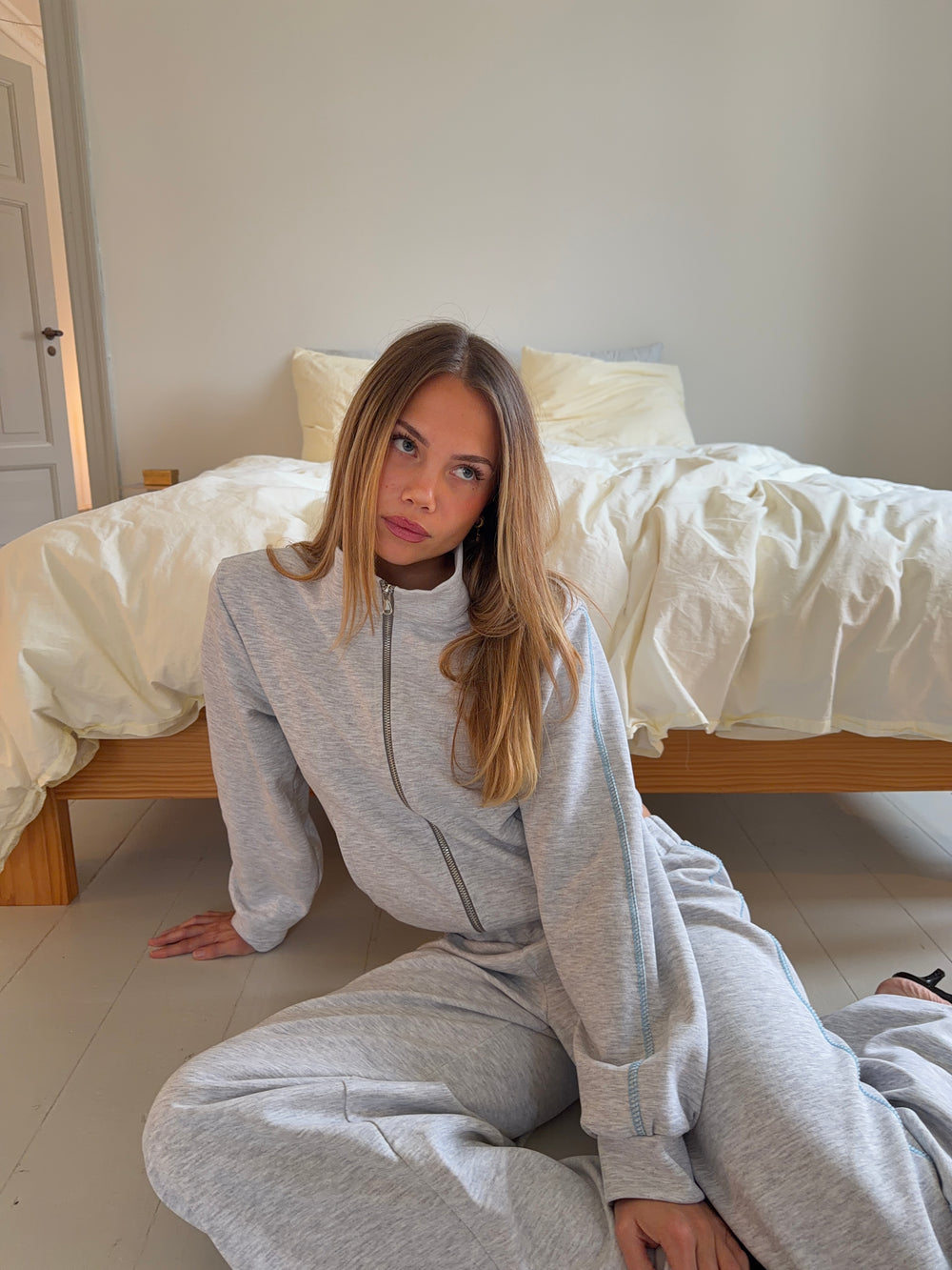 Tavela sweatjakke - Lysegrå/blå