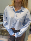 Lavinia stribet cropped skjorte - Blå/hvid