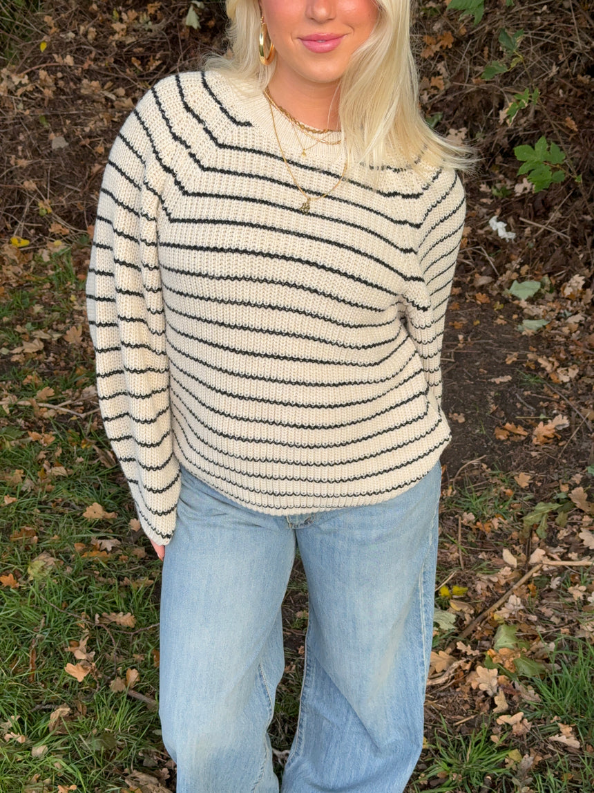 Calva striktrøje med striber - Beige/sort