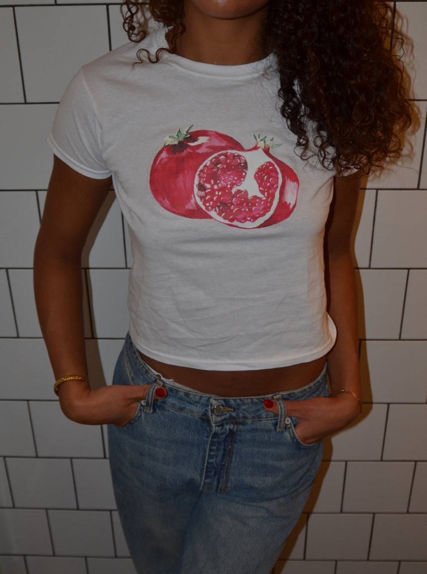 "Granatæble" baby tee - Hvid