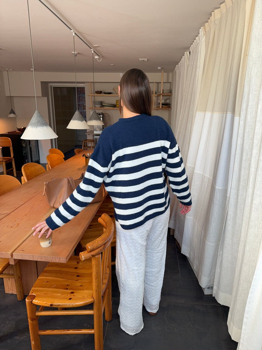Mathilde Ravn stribet striktrøje - navy/hvid