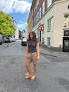 Leonie t-shirt med knapper - Grå