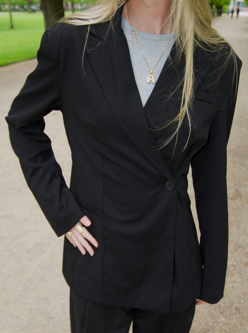Hulda figursyet blazer - Sort