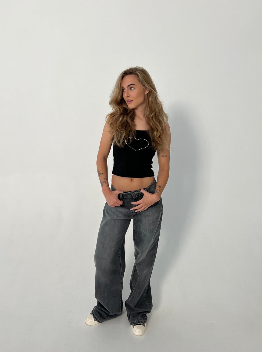 Ila rhinsten heart strap top - Sort