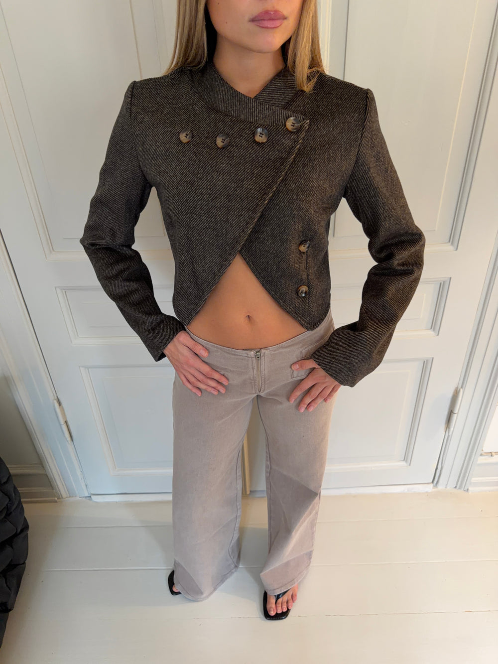Renata asymetrisk blazer - Mørkebrun