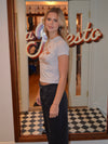 "Manifest your best life" baby tee - Grå