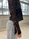 Isamara blonde bluse med velour - sort