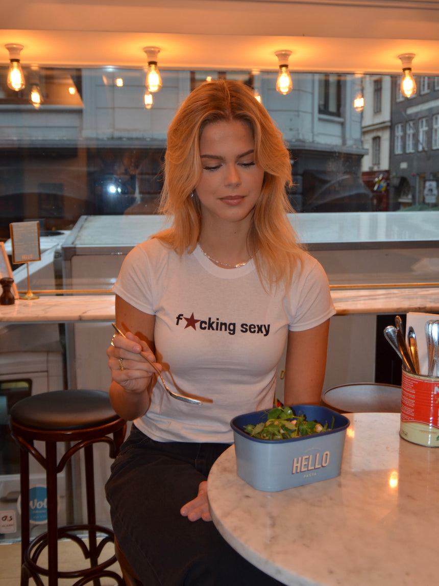 "Fucking sexy" baby tee - Hvid