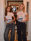 "I think you´re in love with me" baby tee - Hvid