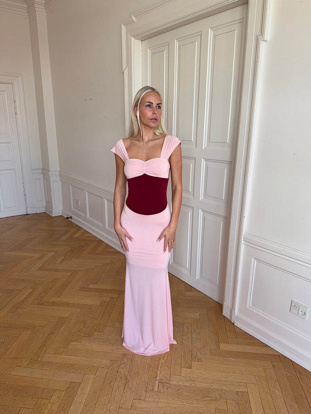 Rosa kjole - Lyserød/rød